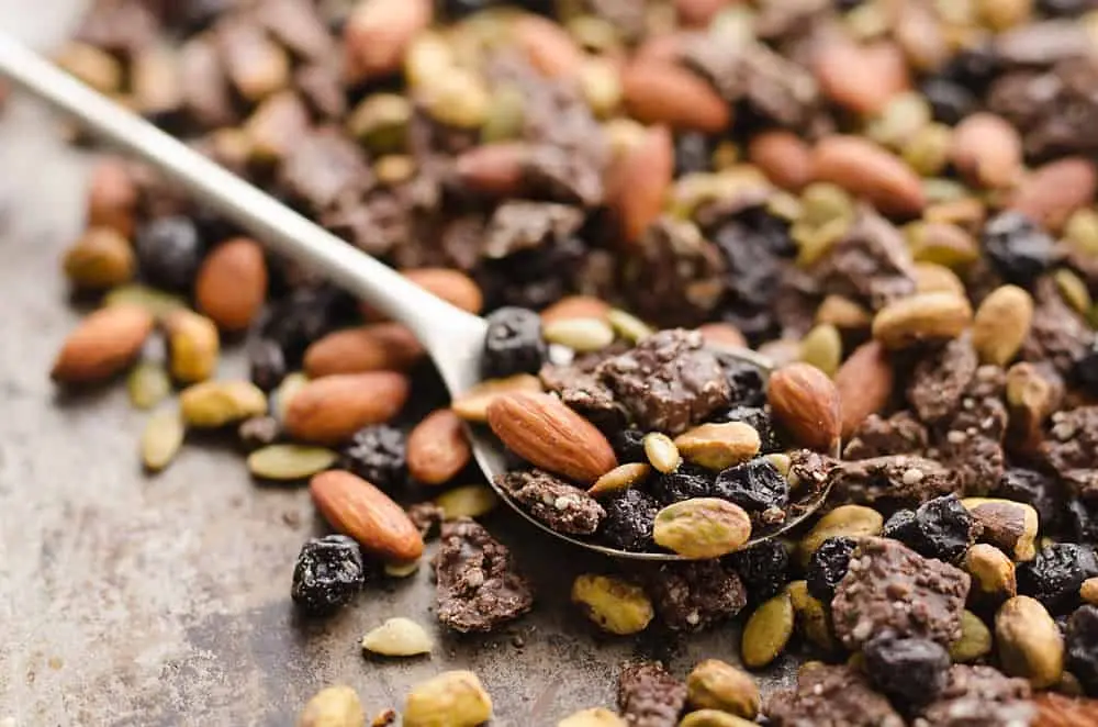 5 Easy Snacks for Balancing Insulin Resistance Naturally