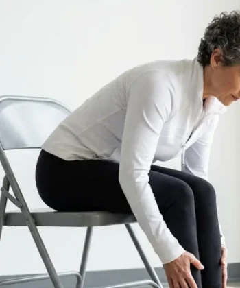 Free 28-Day Chair Yoga for Seniors (Printable PDF + Daily Challenge Plan)